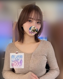 温柔的樱花妹❤️，拥有雪白的肌肤和正到不行的颜值 她的高挑身材与甜美气质完美结合