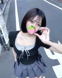 优奈 164cm｜50kg｜C罩杯｜24岁  💋俏皮短发女孩，颜值超高，气质漂亮大方