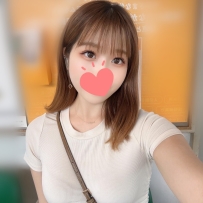 名前：キミ  身長：163cm  体重：47kg  バストサイズ：Eカップ  年齢：23歳  性格：楽