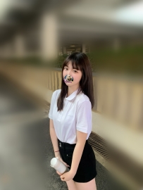 名前：ヒラカワ ケイ  年齢：19歳  バストサイズ：Cカップ  身長：157cm  体重：44kg
