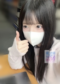 名前：リン  年齢：18歳  身長：153cm  体重：40kg  バストサイズ：Cカップ