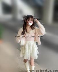 甜美女神，柔嫩可人！让人忍不住想要品尝  肌肤白皙，小只马超会打扮 小奶柔美有弹性