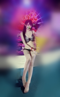 【極品】🇯🇵楓【人氣女孩】  身材：170cm，48kg，F罩杯，21歲  絕對是大美女一枚，今