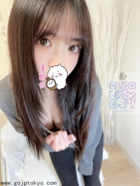 バストサイズ：Eカップ  「一線天（イチゼンテン）新人」🌸 幼いながらも美形な小柄美