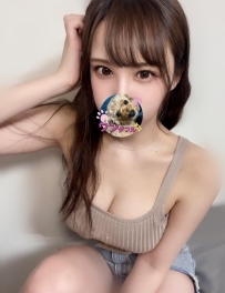 在校學生的清純與活力，帶來滿滿的初戀感！完美身材比例：嬌小卻豐滿，E罩杯的甜美與