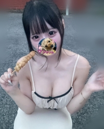 凤希，日系混血小美女，中日混血的完美组合，天生丽质  身高162，体重50kg，G奶丰满，